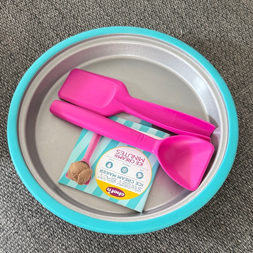 Ice Cream Maker Set - Pink and Blue